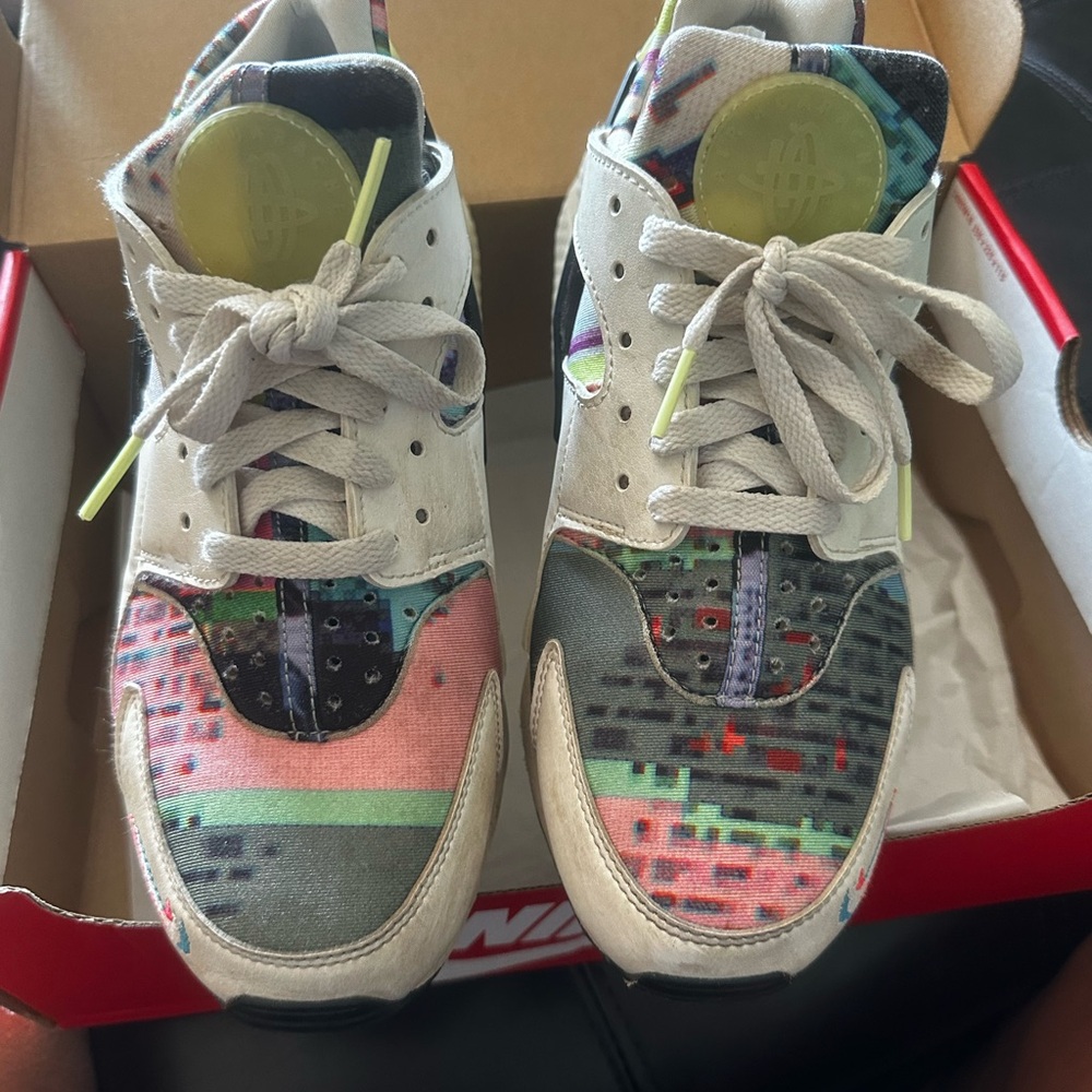 Nike Multicolor Graphic Sneakers